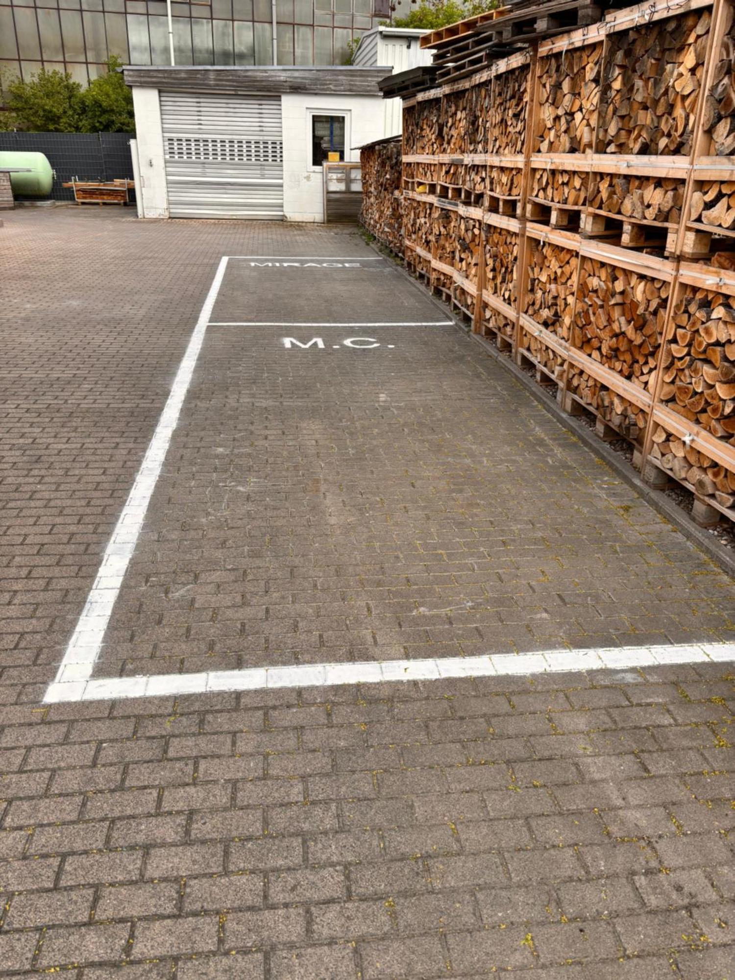 ארפורט Huebner Apartments מראה חיצוני תמונה