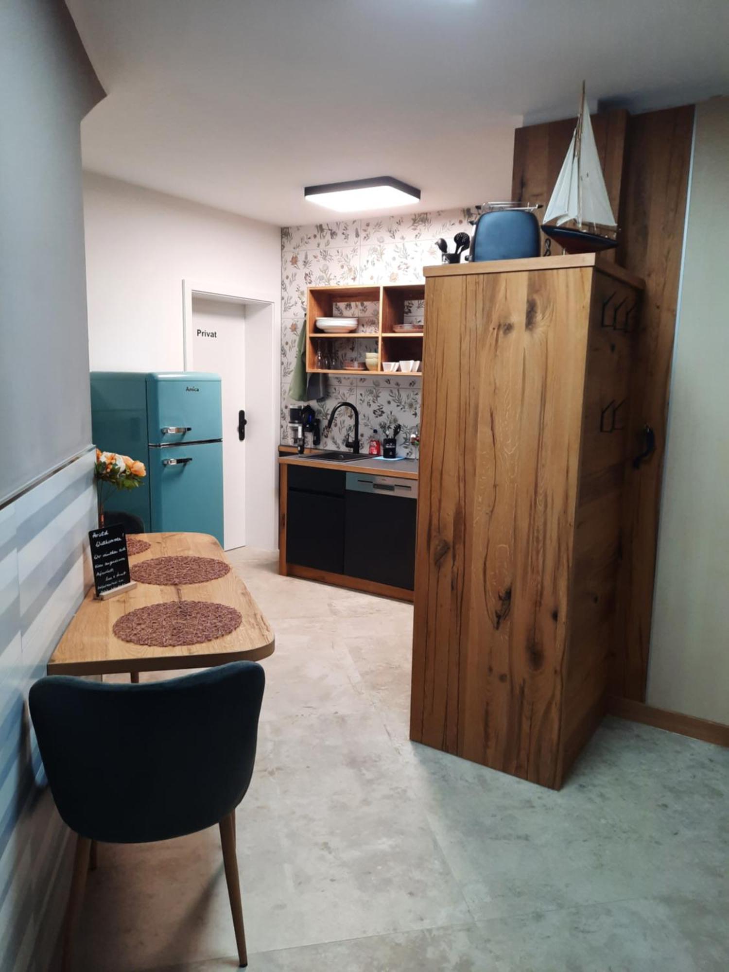 ארפורט Huebner Apartments מראה חיצוני תמונה